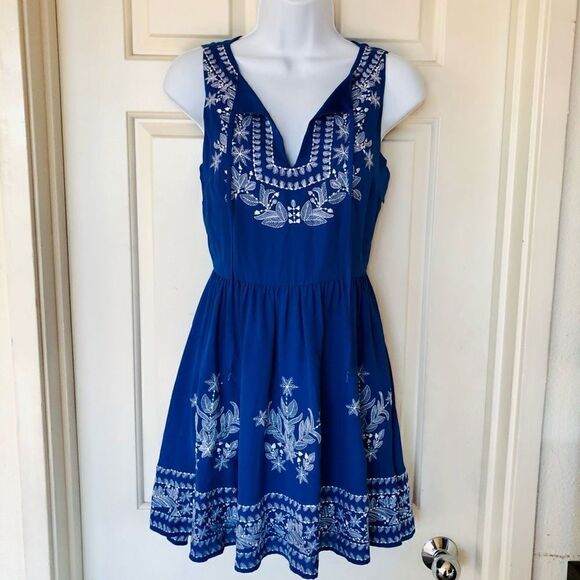 NWOT Bebe Blue High Waist Fit and Flare Embroidered Dress - Picture 2 of 16